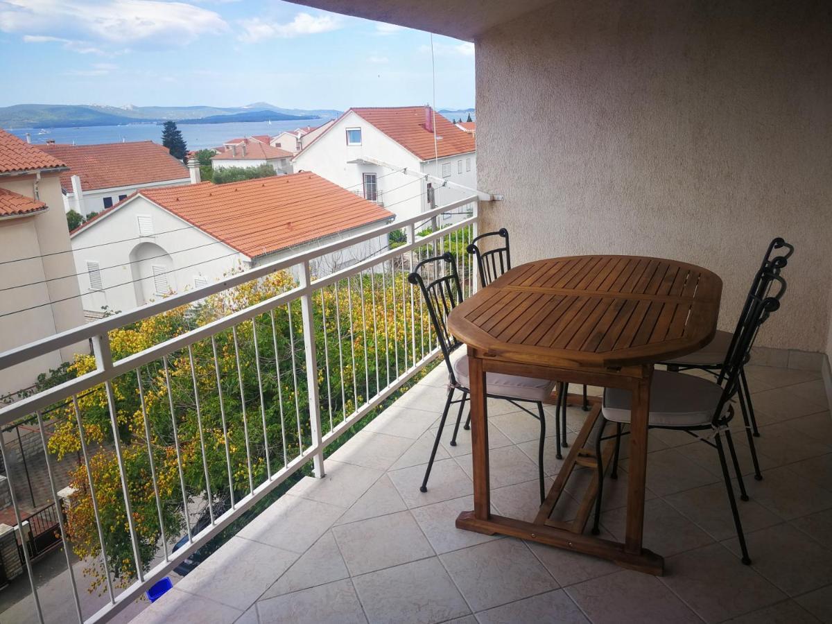 Apartmani Nea Biograd Na Moru Exterior photo